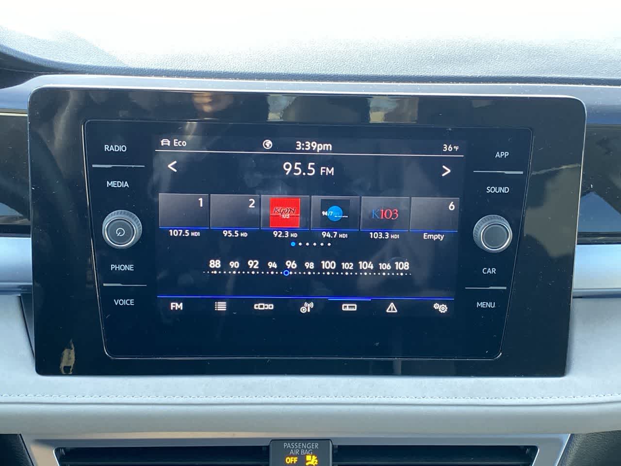 Thumbnail: 2025 Volkswagen Taos - 16