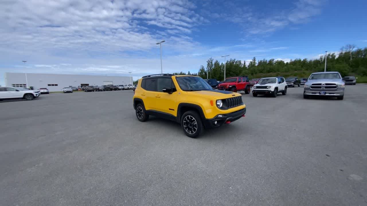 Thumbnail: 2023 Jeep Renegade - 7