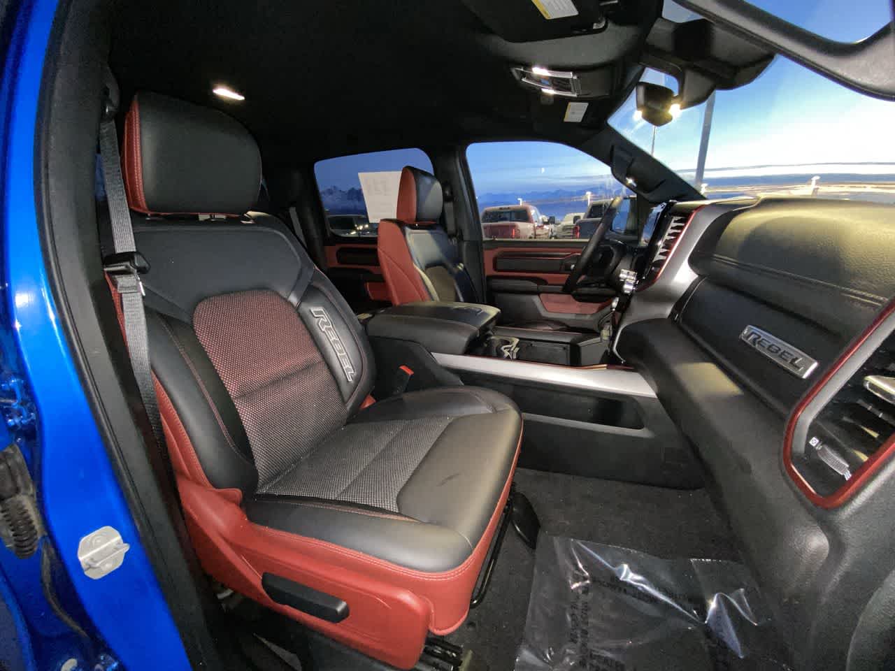 Thumbnail: 2025 RAM 1500 - 32