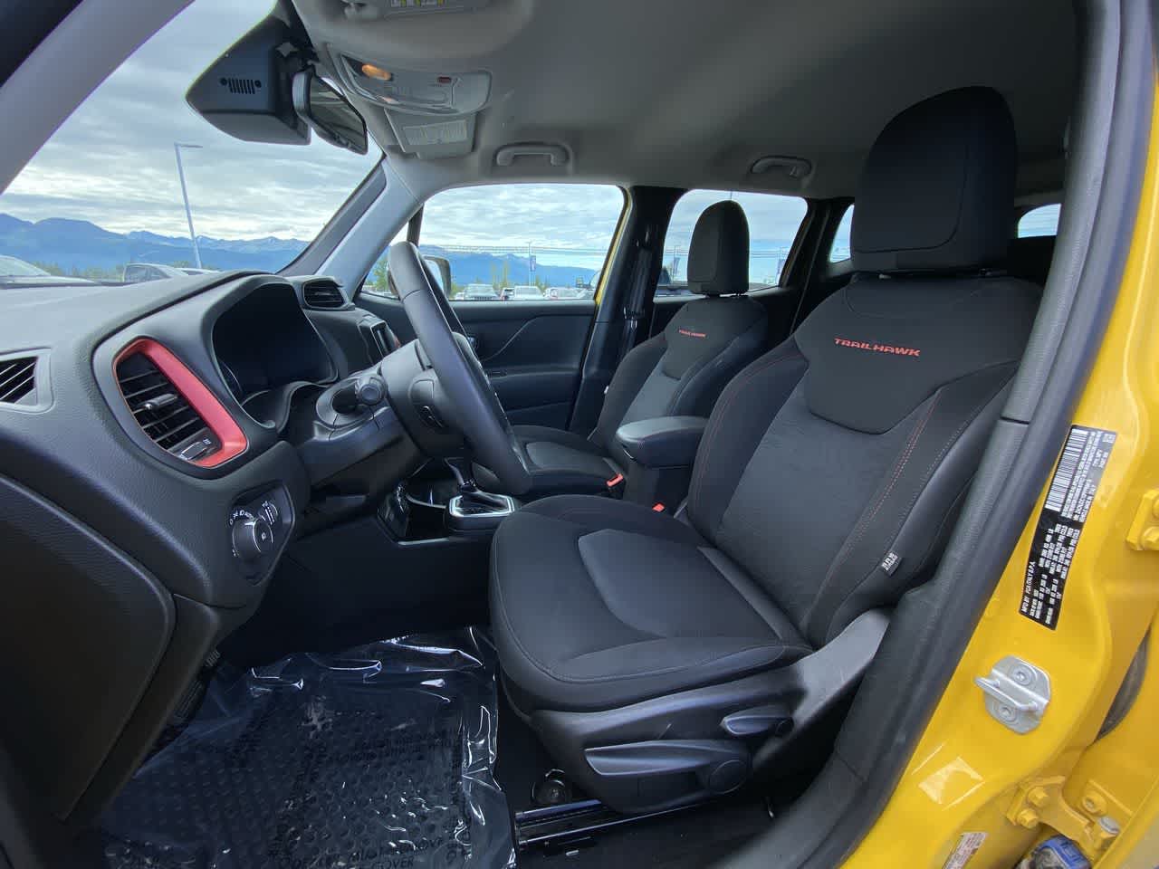 Thumbnail: 2023 Jeep Renegade - 11