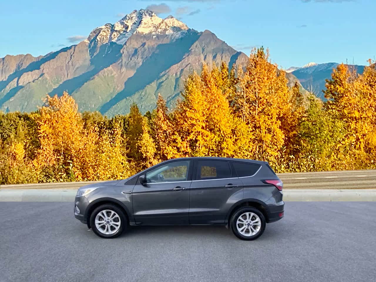 Thumbnail: 2017 Ford Escape - 2