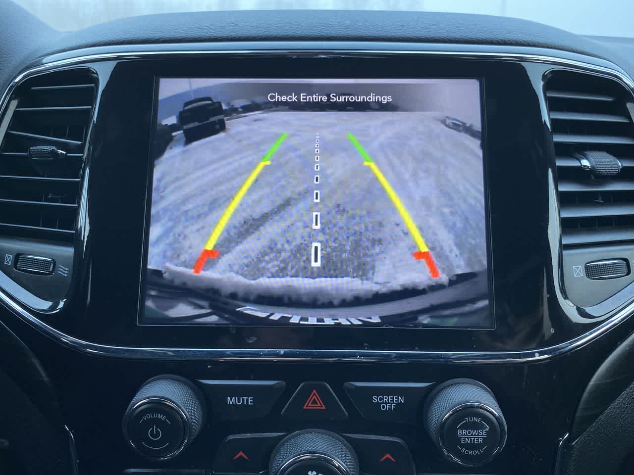 Thumbnail: 2021 Jeep Grand Cherokee - 17