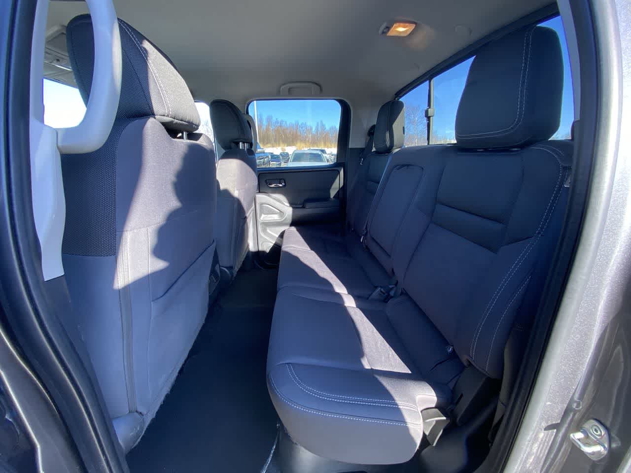 Thumbnail: 2022 Nissan Frontier - 23