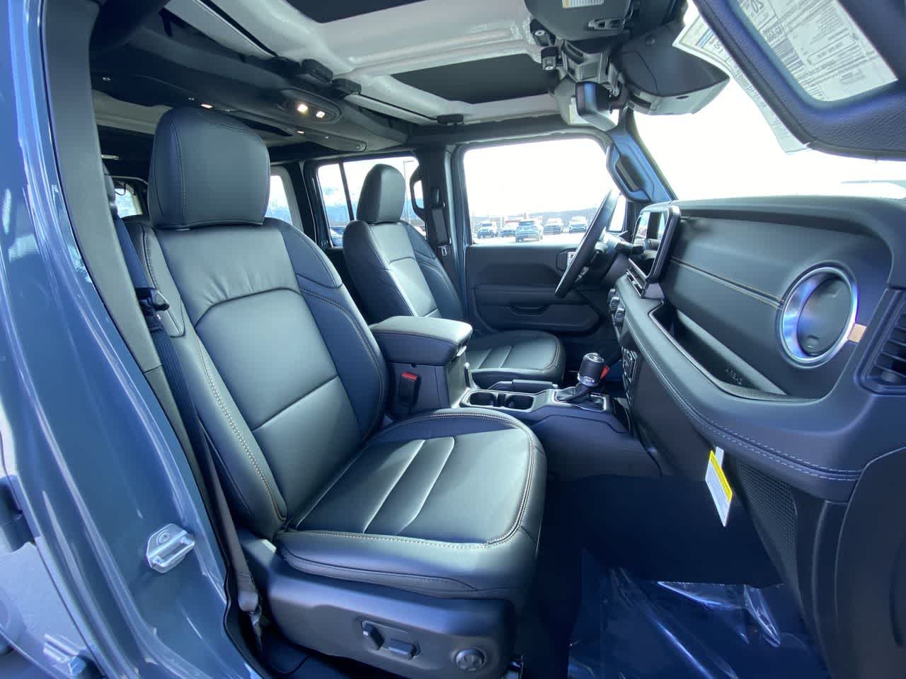 Thumbnail: 2026 Jeep Wrangler - 33