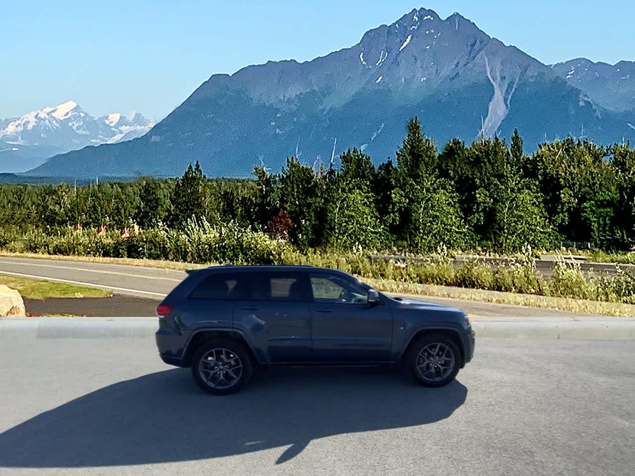 Thumbnail: 2021 Jeep Grand Cherokee - 8