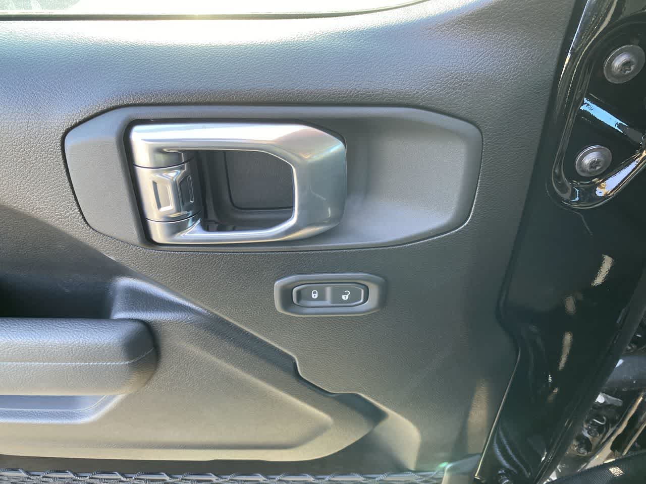 Thumbnail: 2026 Jeep Wrangler - 19