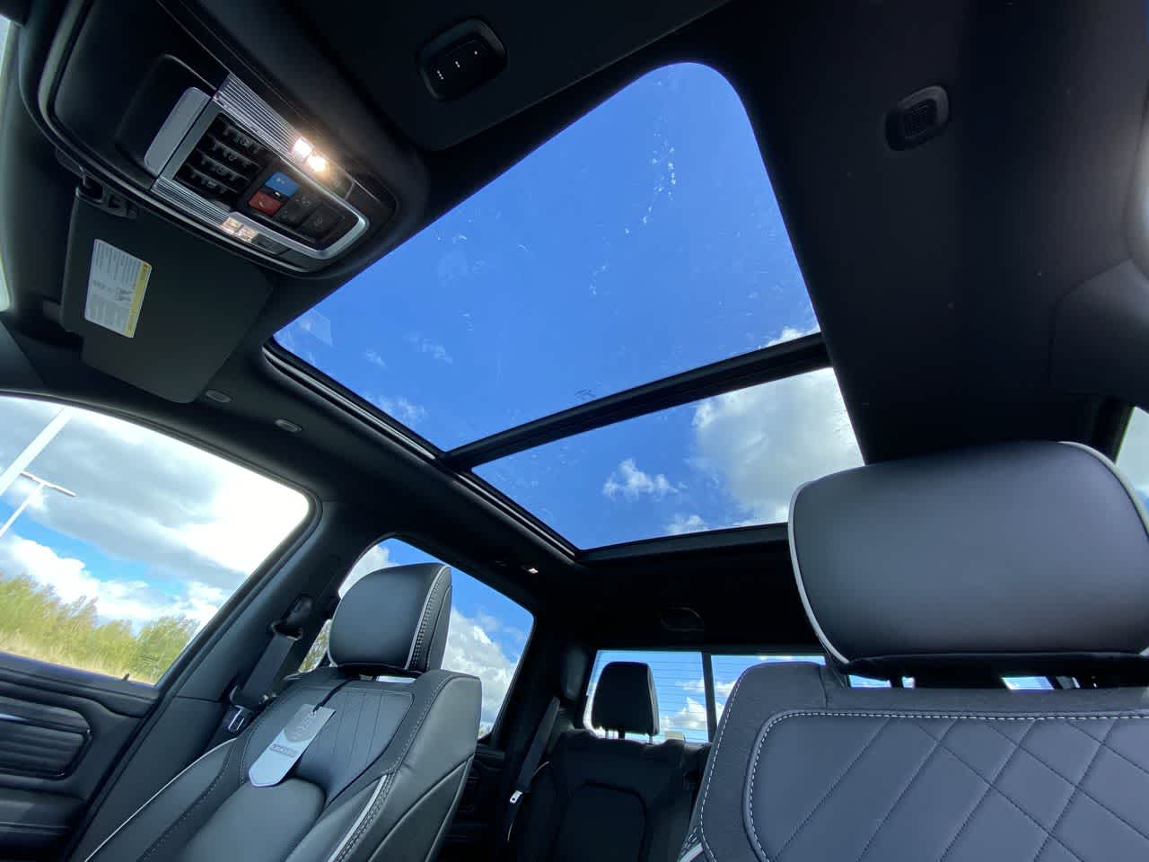 Thumbnail: 2025 RAM 1500 - 29