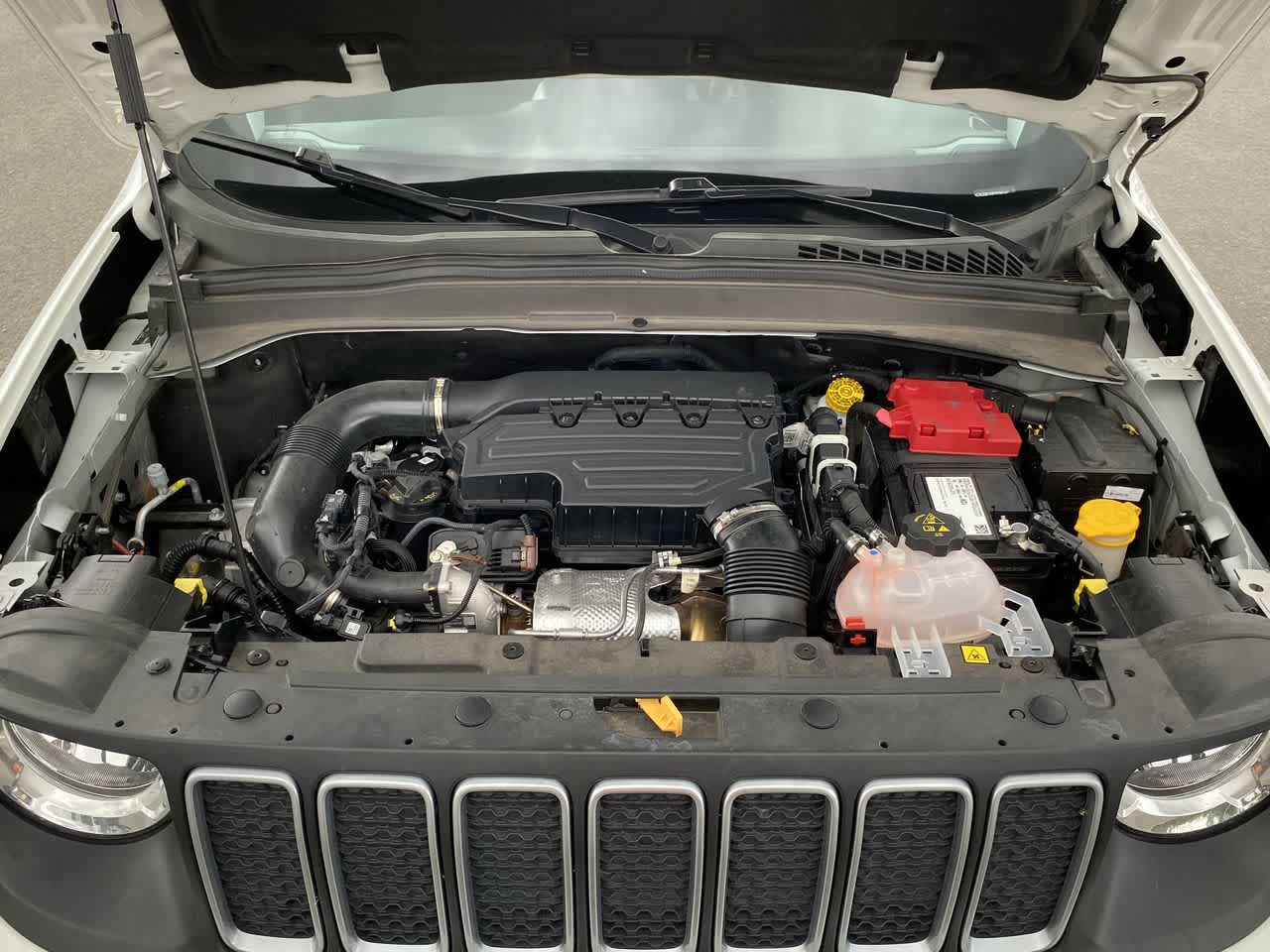 Thumbnail: 2023 Jeep Renegade - 27