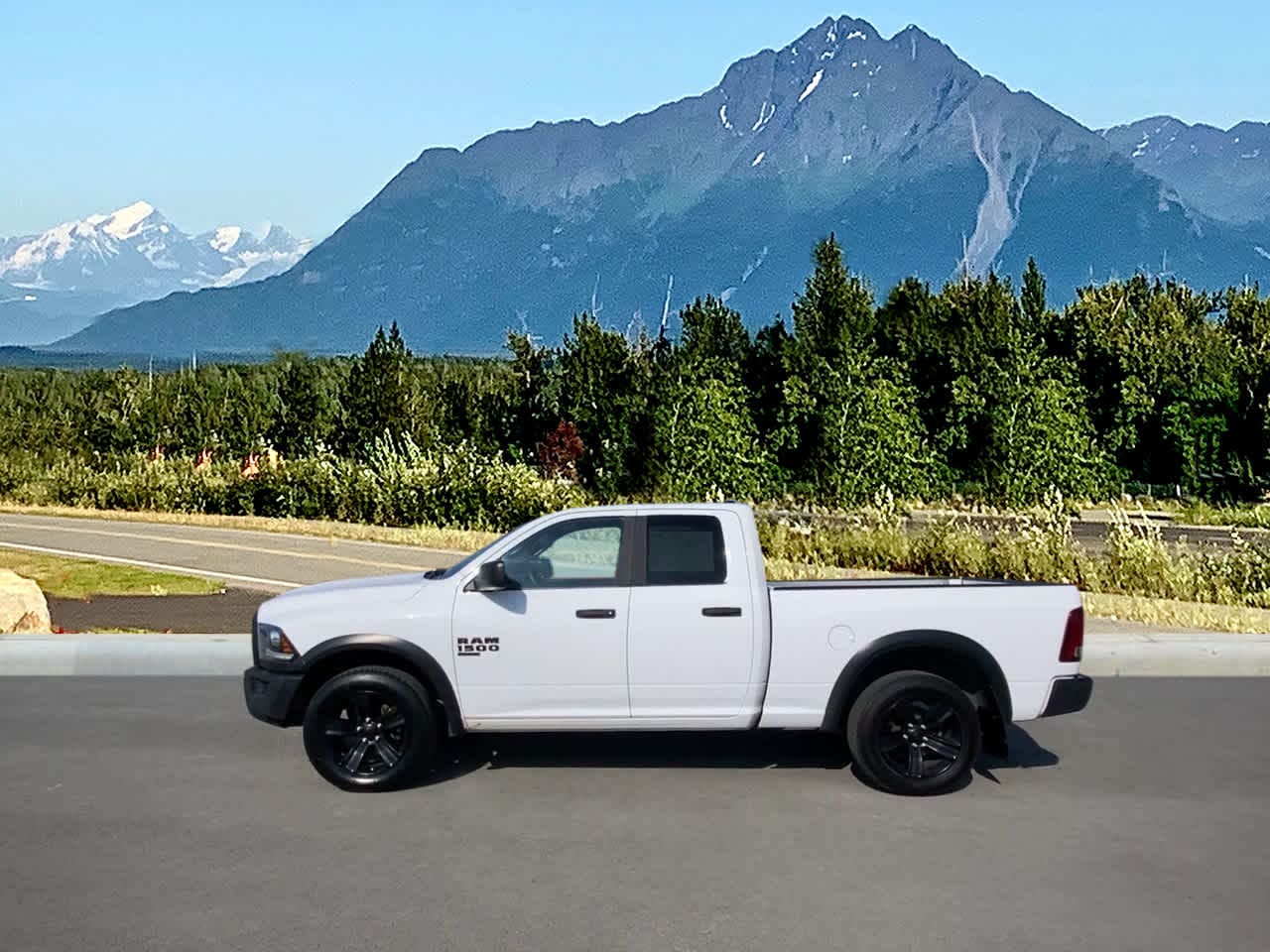 Thumbnail: 2022 RAM 1500 Classic - 3