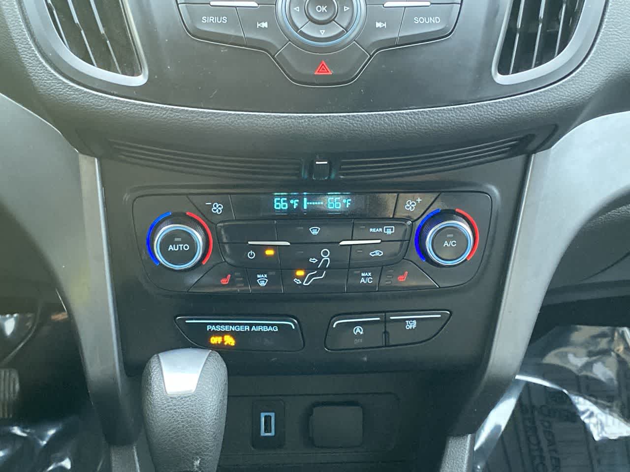 Thumbnail: 2017 Ford Escape - 19