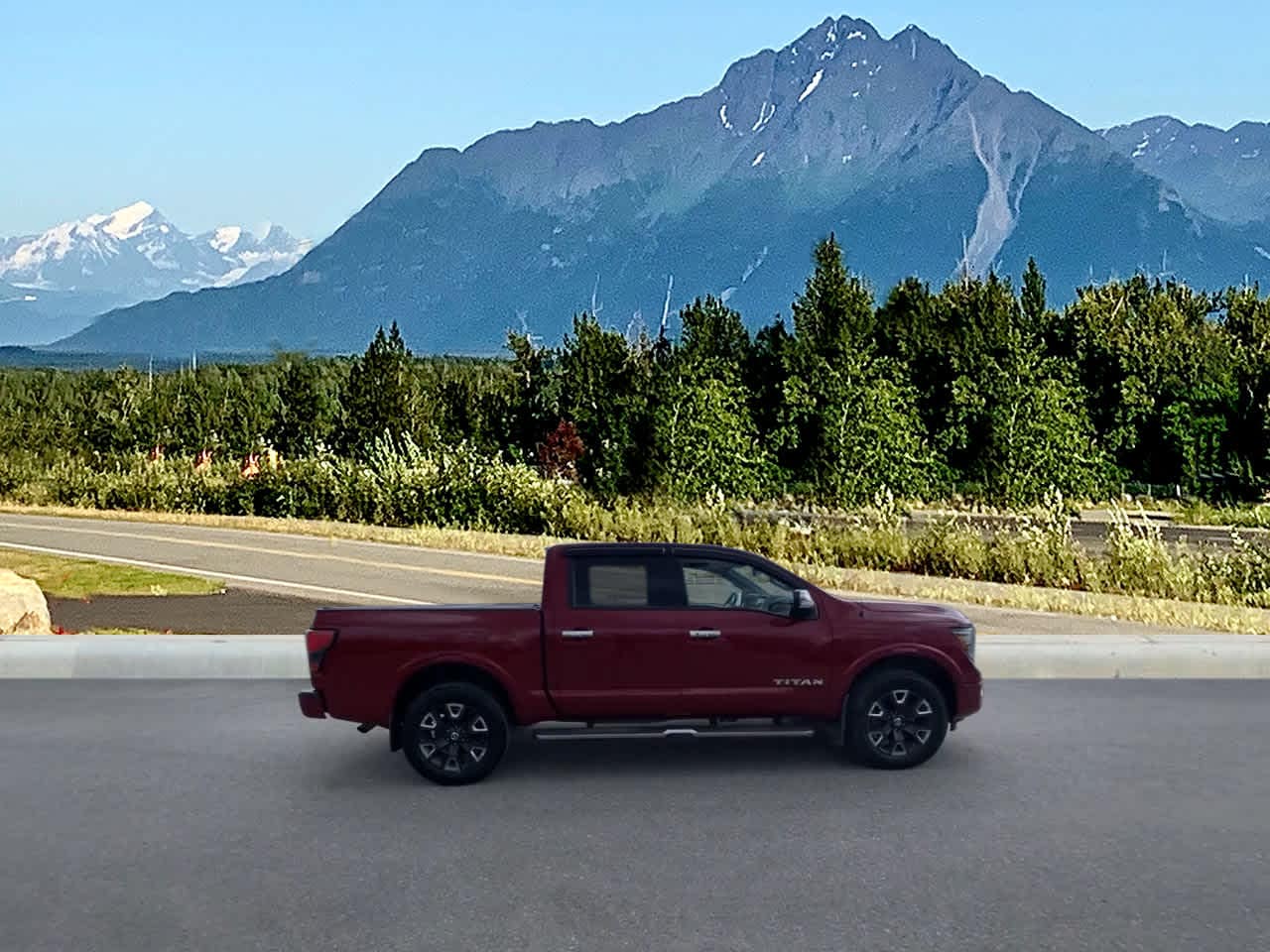 Thumbnail: 2021 Nissan Titan - 6