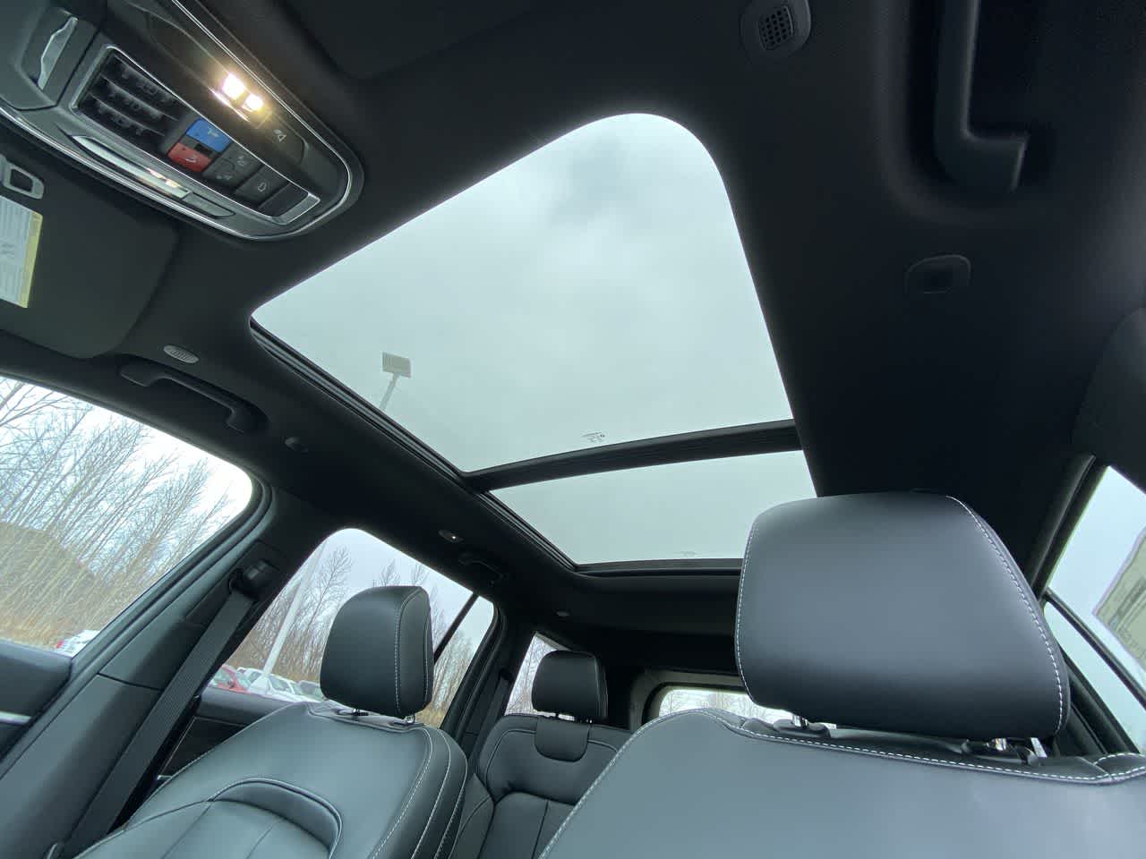 Thumbnail: 2026 Jeep Grand Cherokee - 29