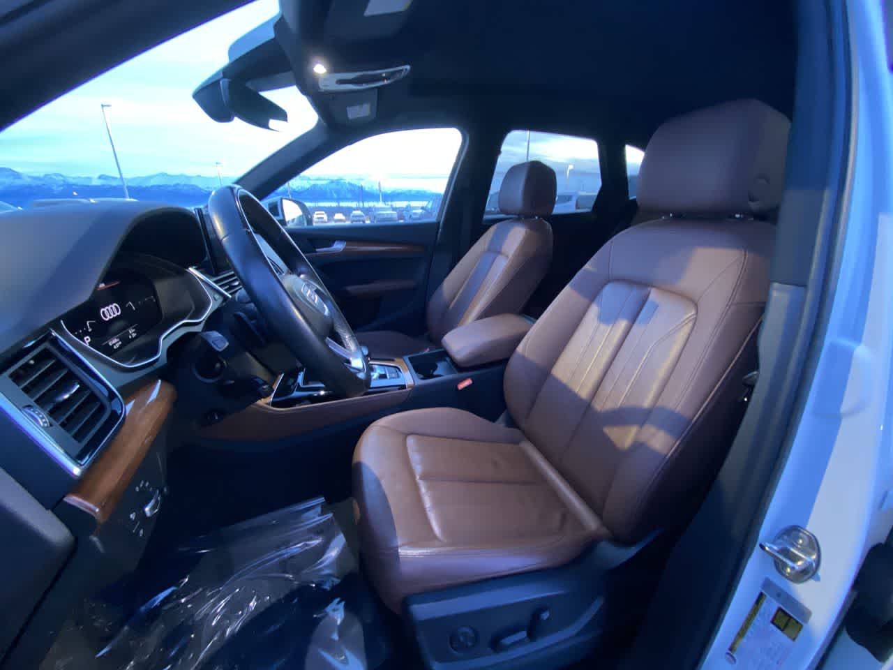 Thumbnail: 2023 Audi Q5 - 11