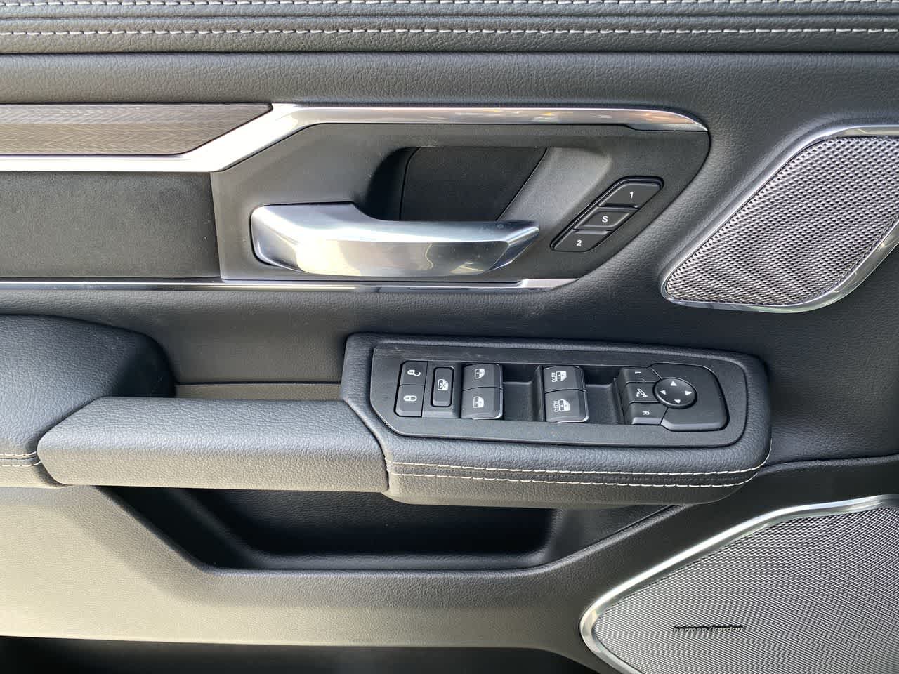 Thumbnail: 2026 RAM 1500 - 13