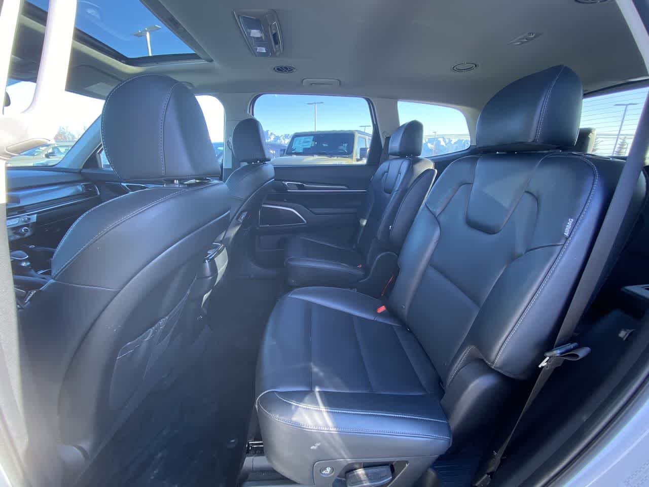 Thumbnail: 2025 Kia Telluride - 30