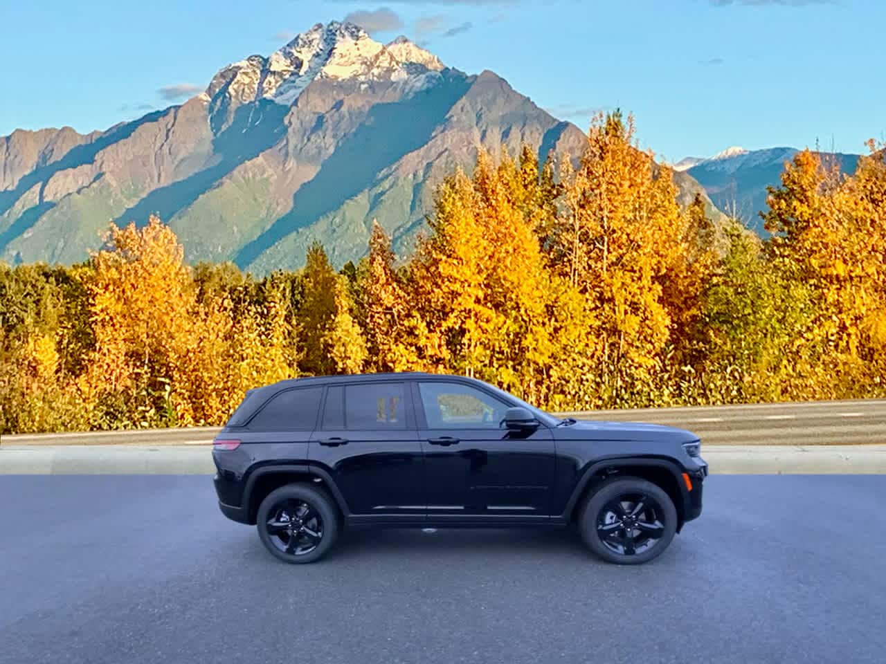 Thumbnail: 2025 Jeep Grand Cherokee - 6