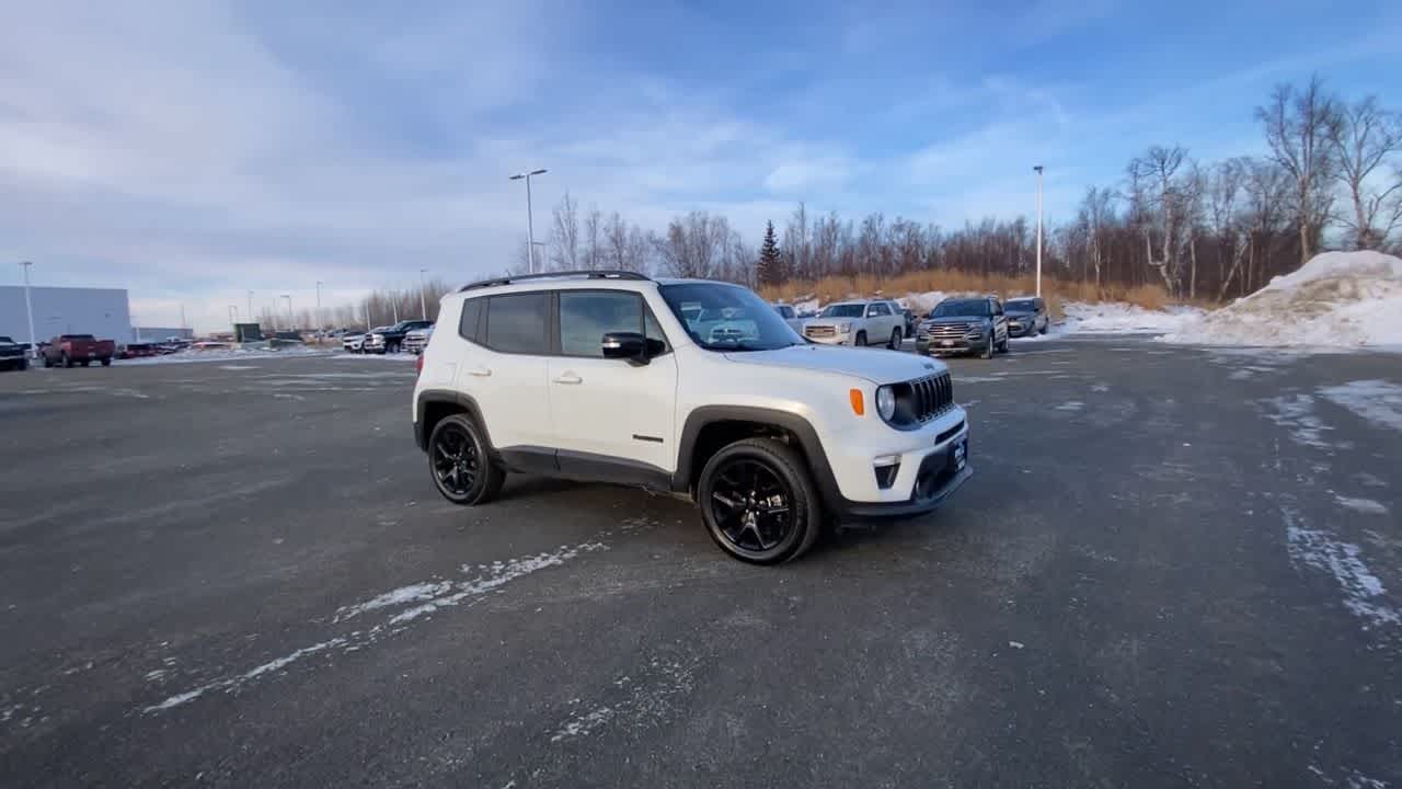 Thumbnail: 2022 Jeep Renegade - 7