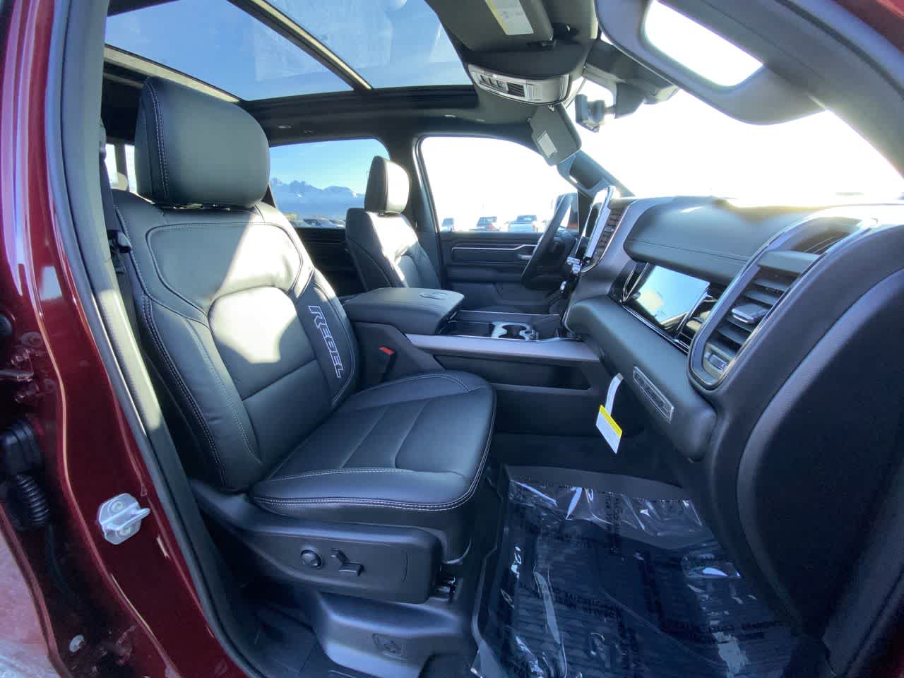 Thumbnail: 2025 RAM 1500 - 34