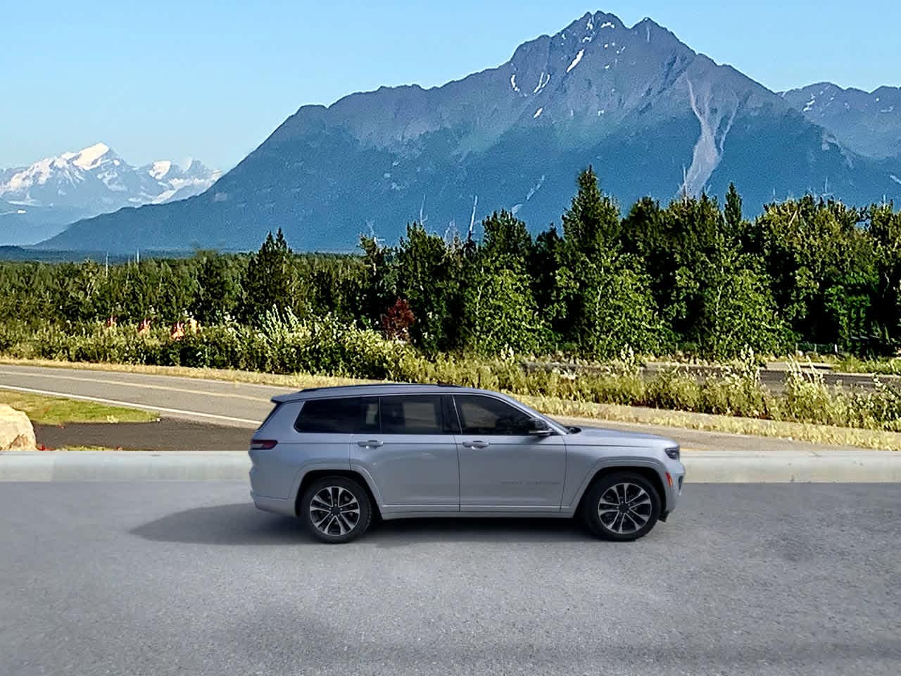 Thumbnail: 2023 Jeep Grand Cherokee - 6