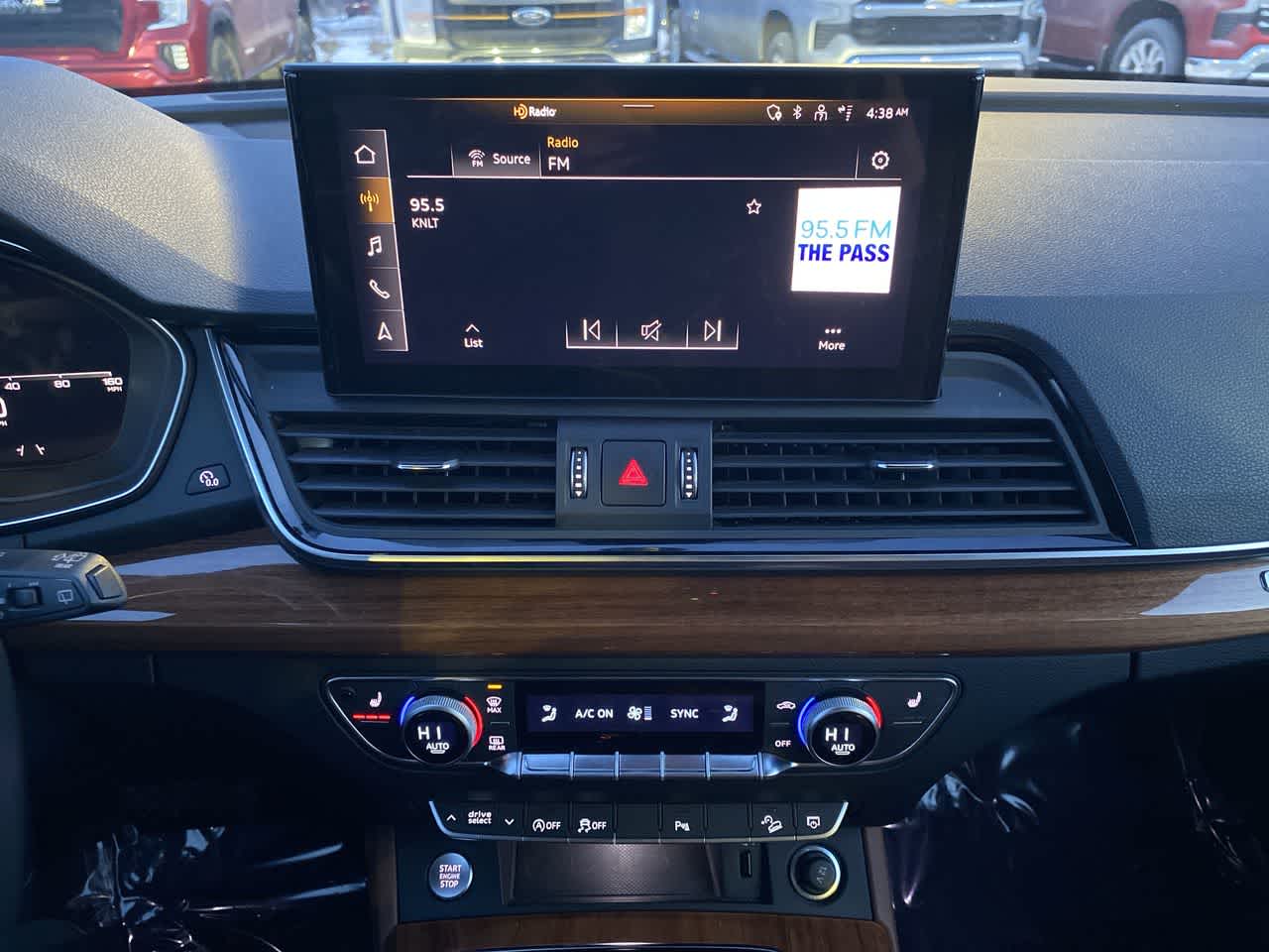 Thumbnail: 2023 Audi Q5 - 16