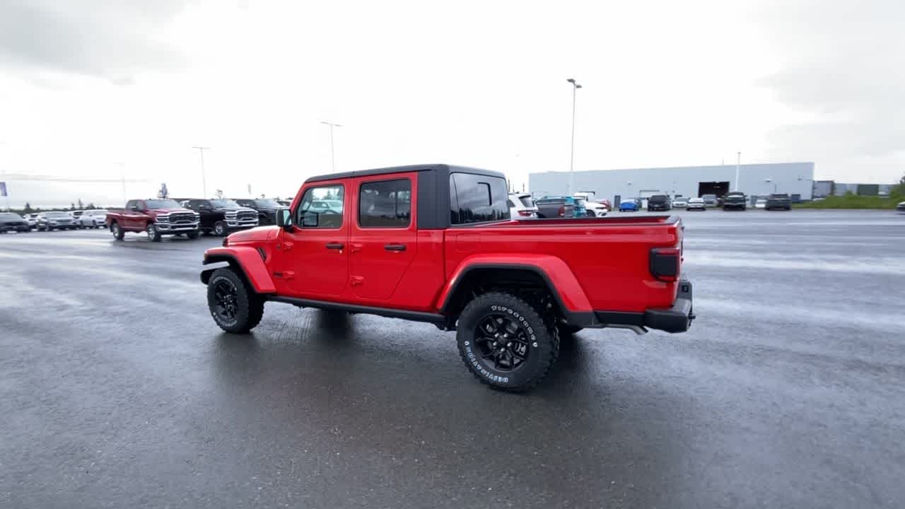 Thumbnail: 2025 Jeep Gladiator - 9