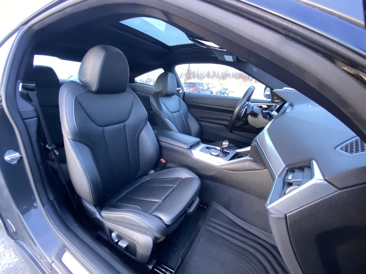 Thumbnail: 2022 BMW 4 Series - 33