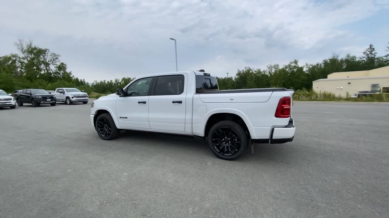 Thumbnail: 2025 RAM 1500 - 9