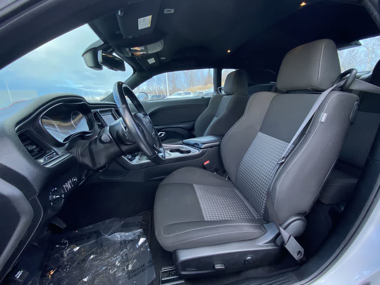 Thumbnail: 2022 Dodge Challenger - 17