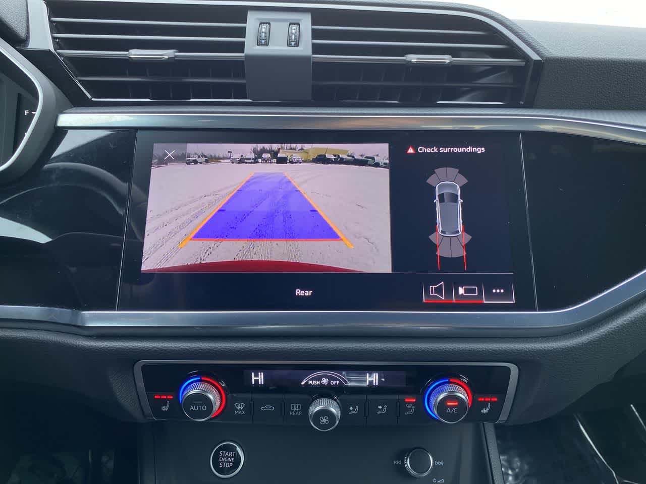 Thumbnail: 2024 Audi Q3 - 17