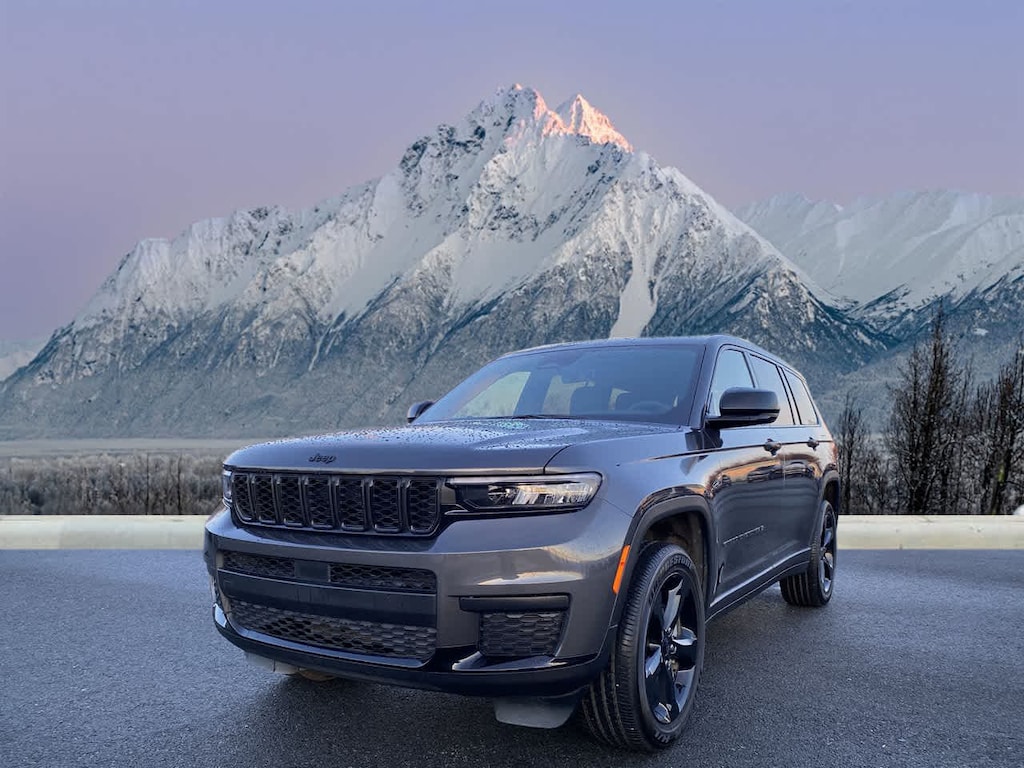 Certified 2025 Jeep Grand Cherokee L Laredo SUV