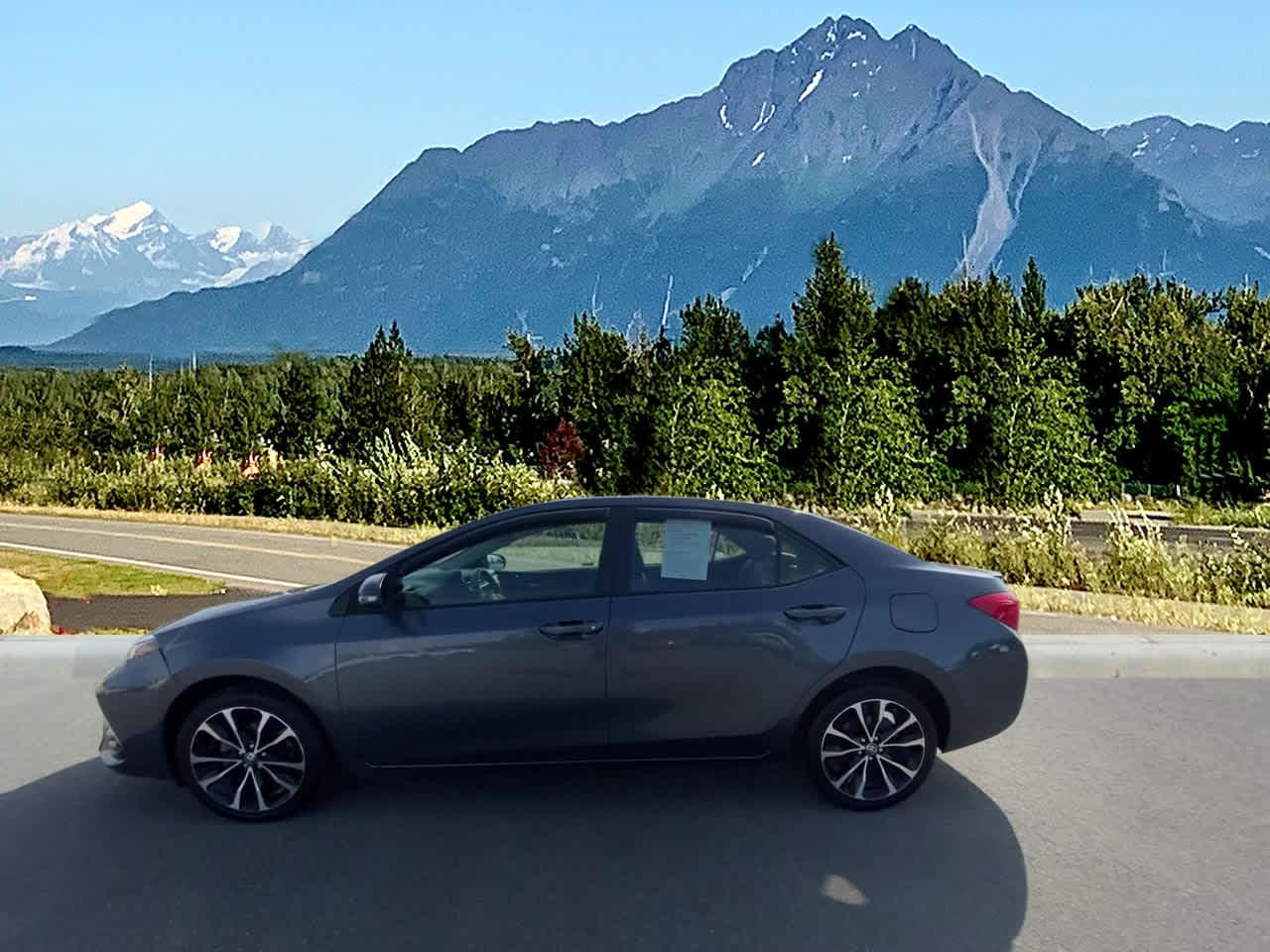 Thumbnail: 2018 Toyota Corolla - 2