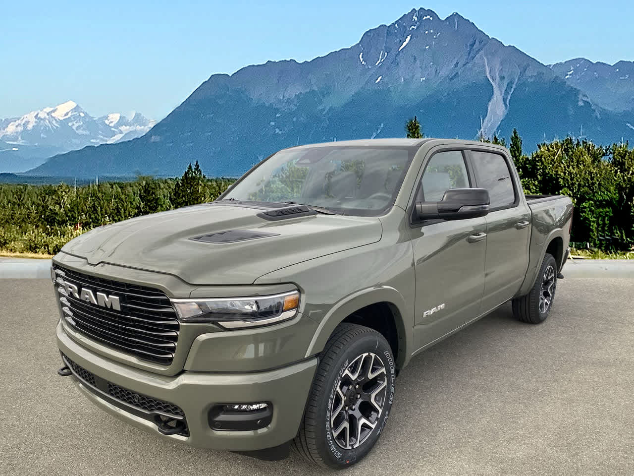 2026 RAM 1500 Laramie 4x4 Crew Cab 5'7's photo