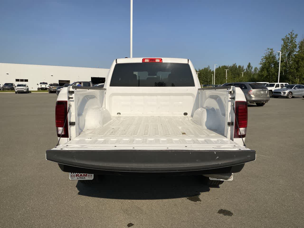 Thumbnail: 2022 RAM 1500 Classic - 31