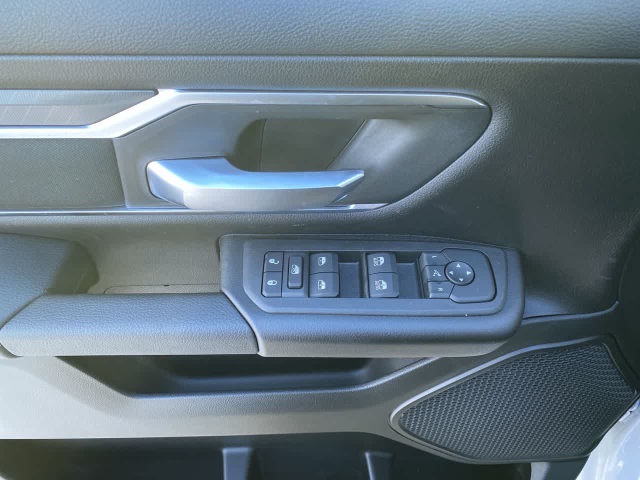 Thumbnail: 2026 RAM 1500 - 13