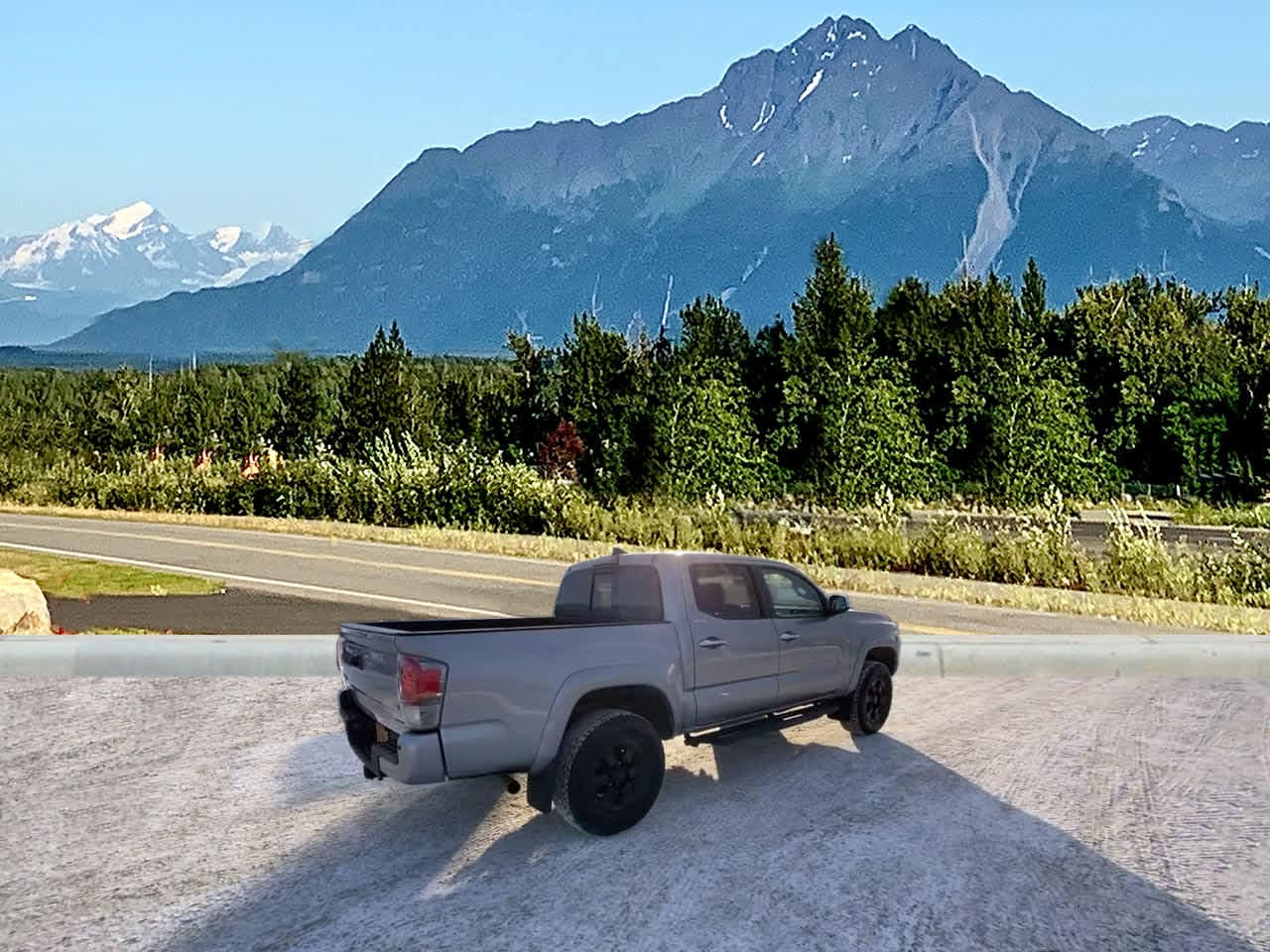 Thumbnail: 2019 Toyota Tacoma - 6