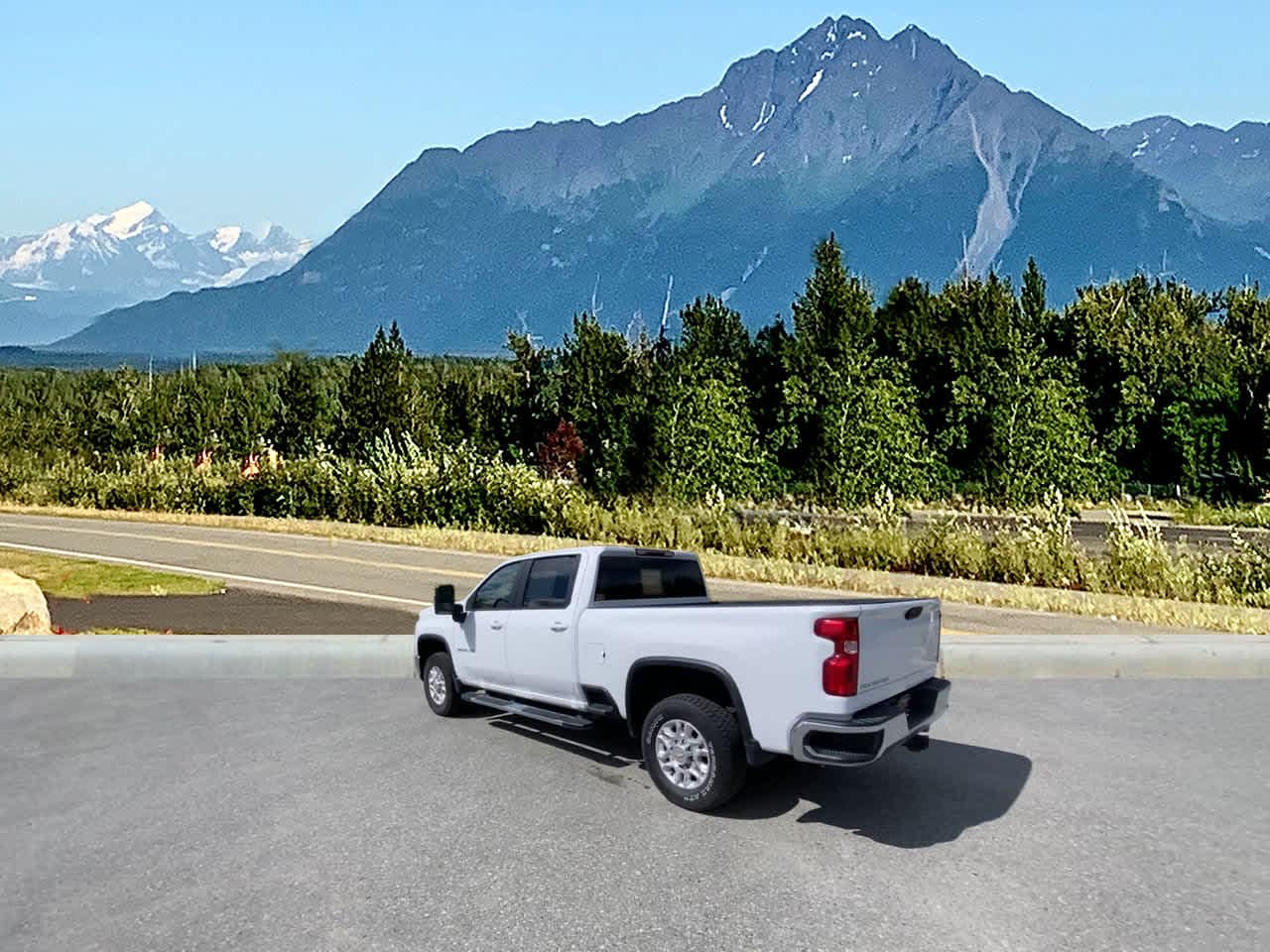 Thumbnail: 2024 Chevrolet Silverado 2500 - 3