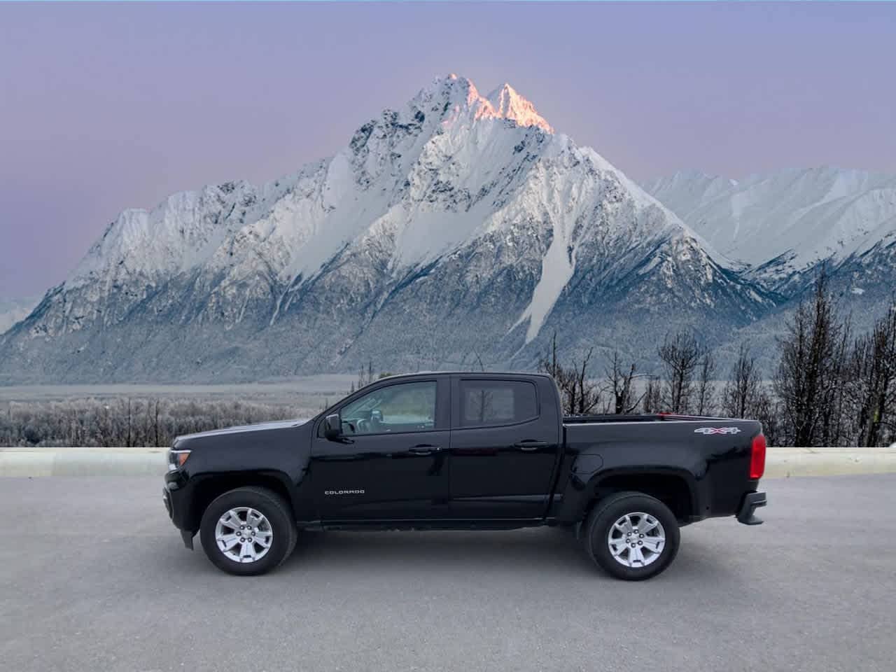 Thumbnail: 2022 Chevrolet Colorado - 2