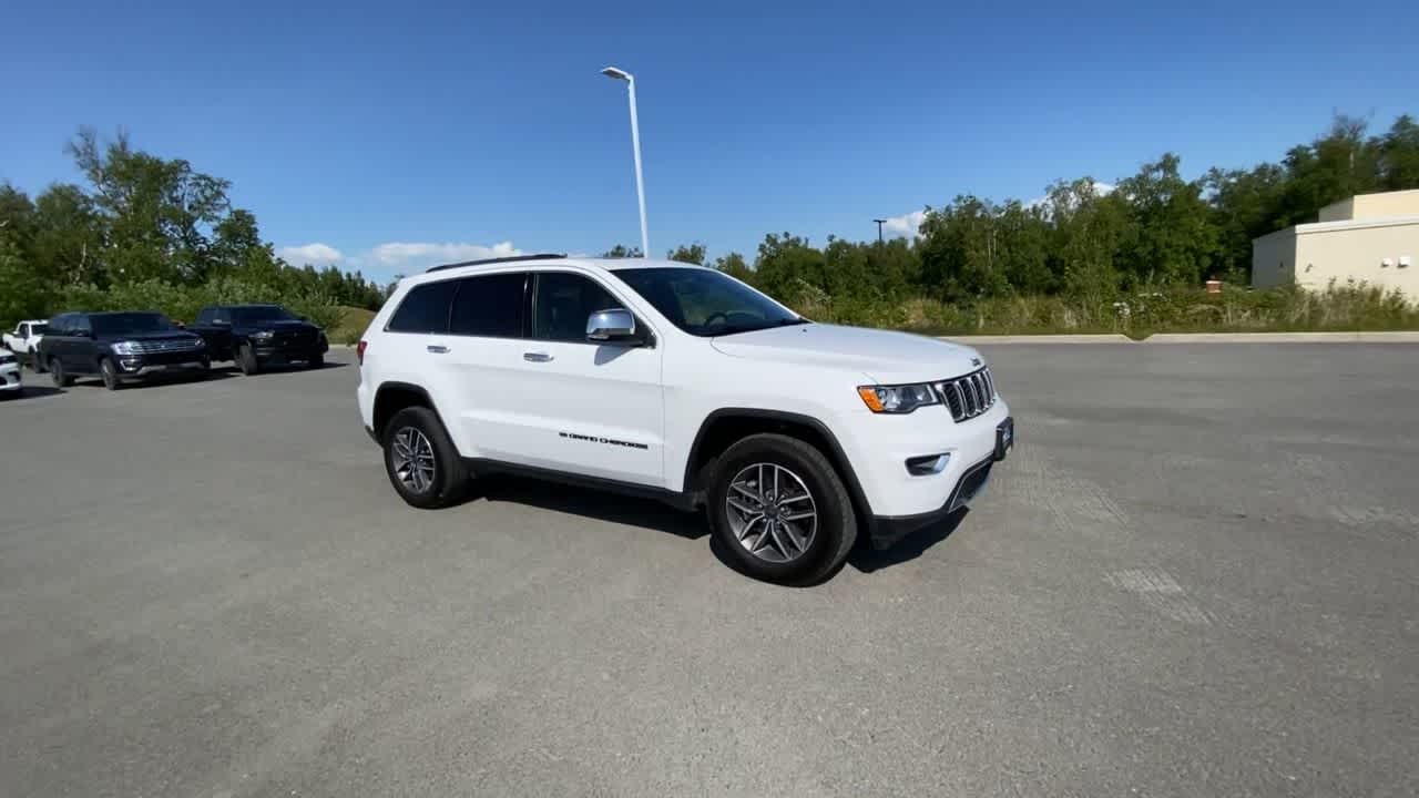 Thumbnail: 2022 Jeep Grand Cherokee - 10