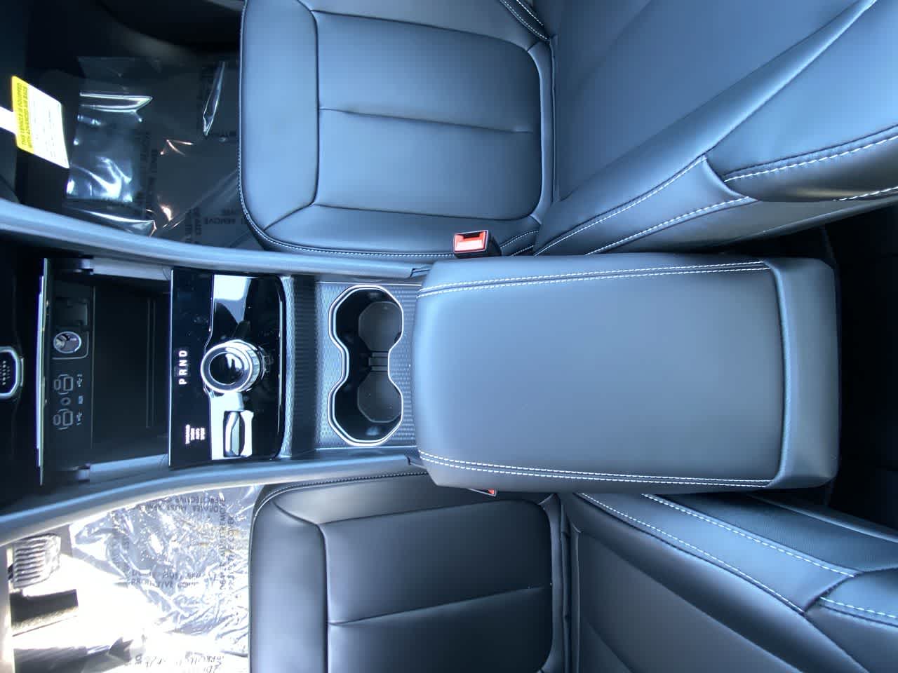 Thumbnail: 2026 Jeep Grand Cherokee - 22