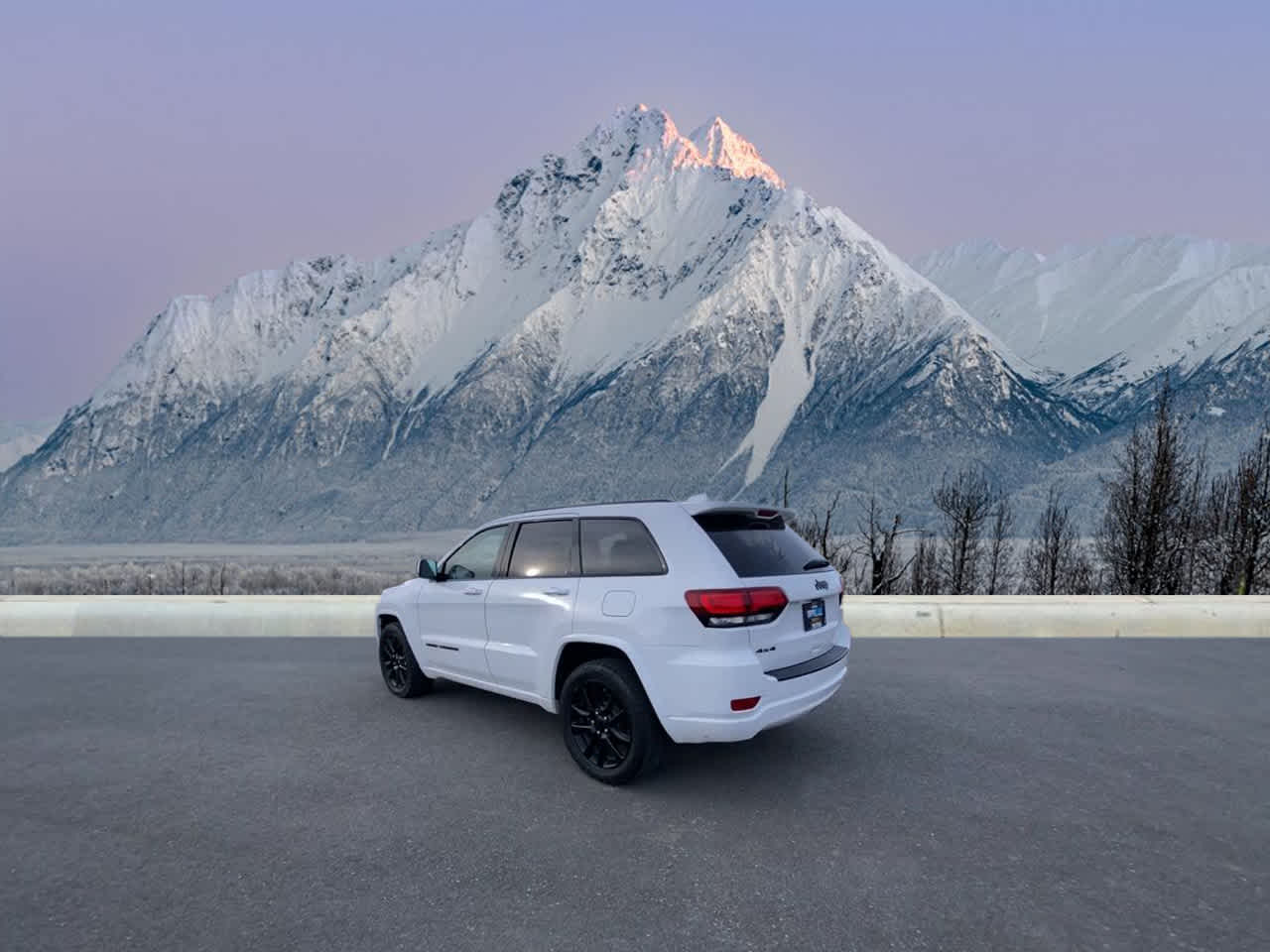 2020 Jeep Grand Cherokee Altitude photo 3