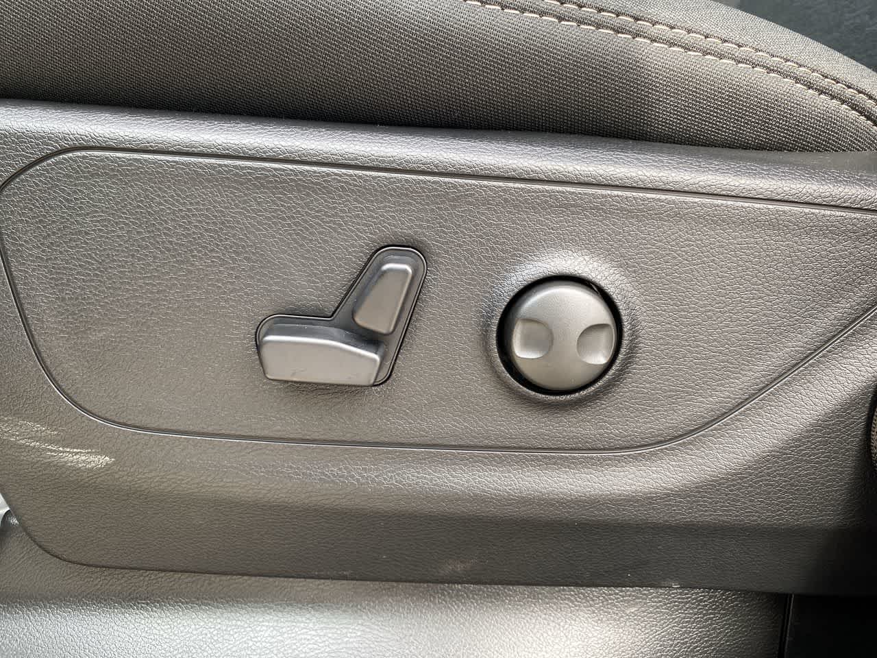 Thumbnail: 2026 RAM 1500 - 12