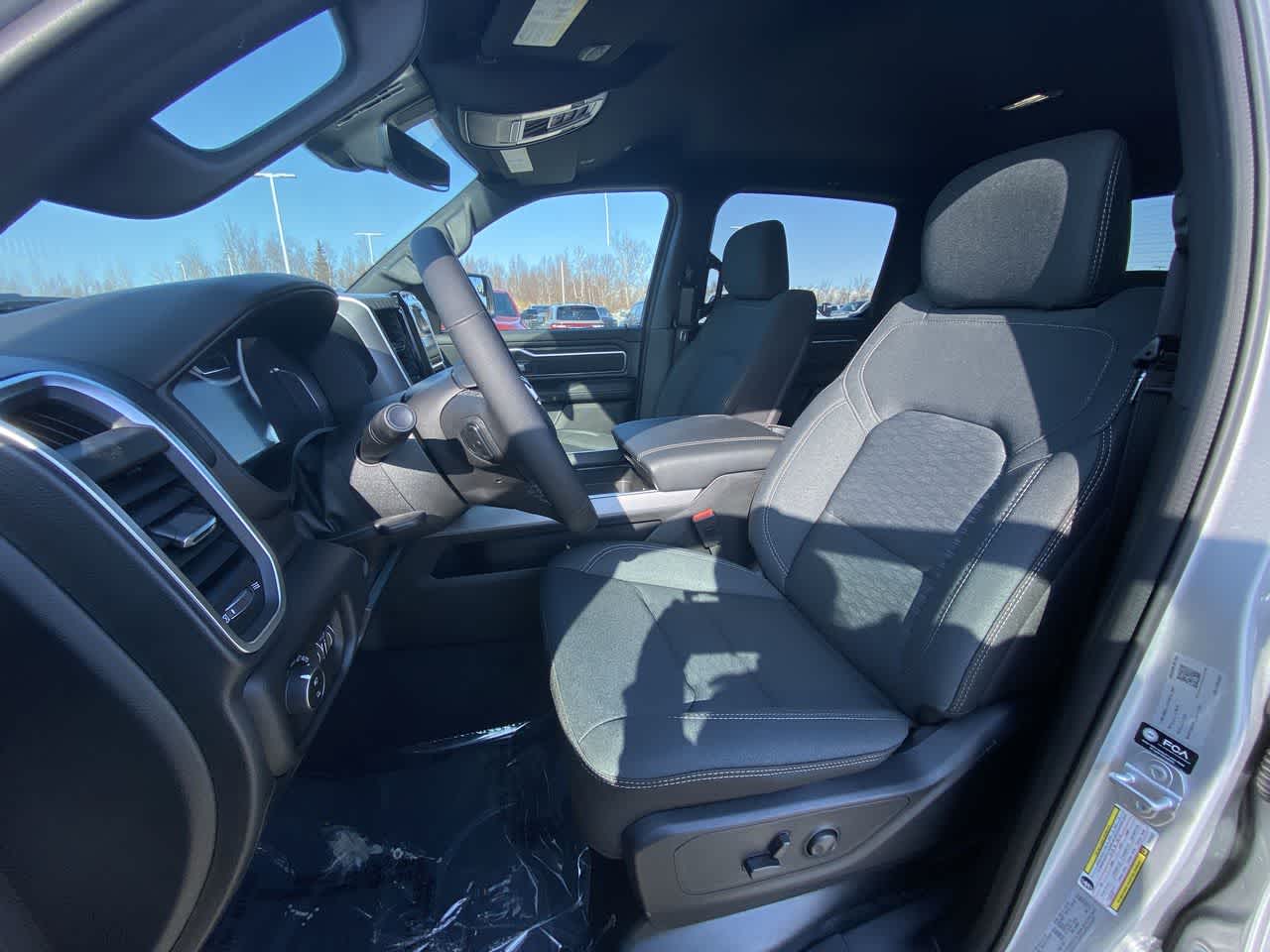 Thumbnail: 2026 RAM 1500 - 11