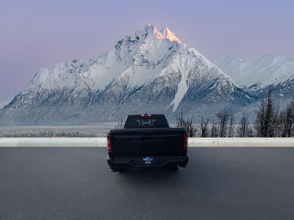 New 2026 Ram 1500 BIG HORN CREW CAB 4X4 5'7 BOX Pickup