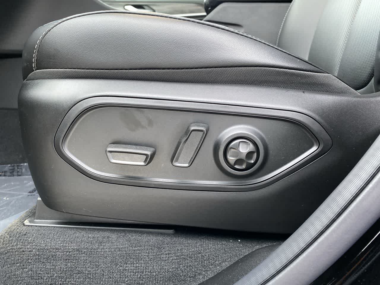 Thumbnail: 2025 Jeep Grand Cherokee - 12