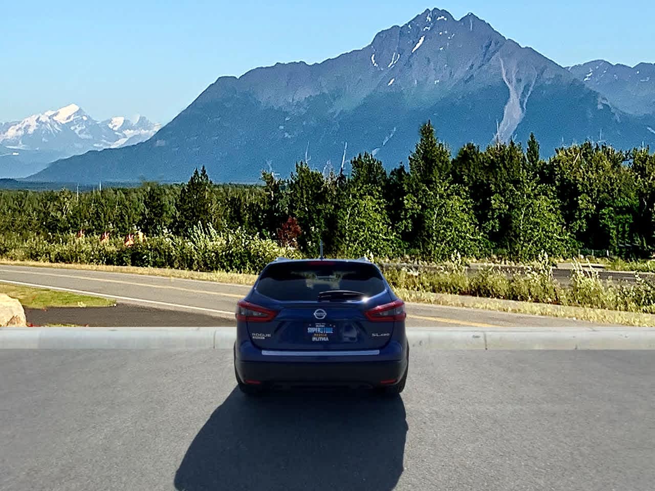 Thumbnail: 2022 Nissan Rogue Sport - 4
