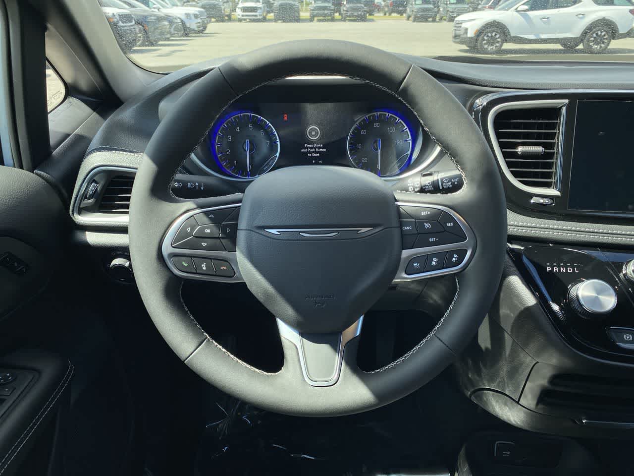 Thumbnail: 2027 Chrysler Pacifica - 14