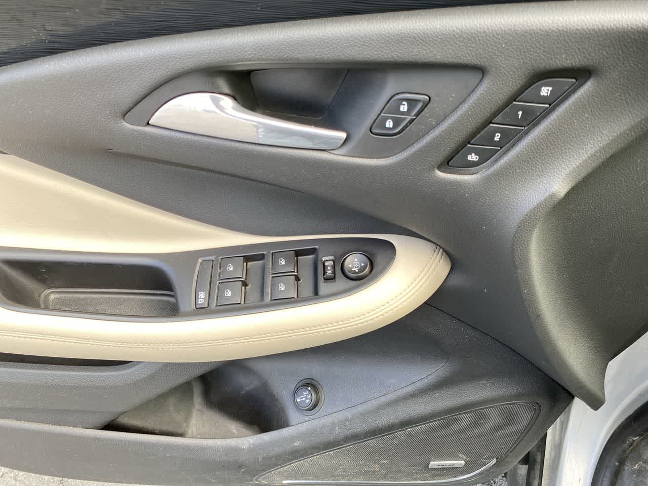 Thumbnail: 2016 Buick Envision - 18