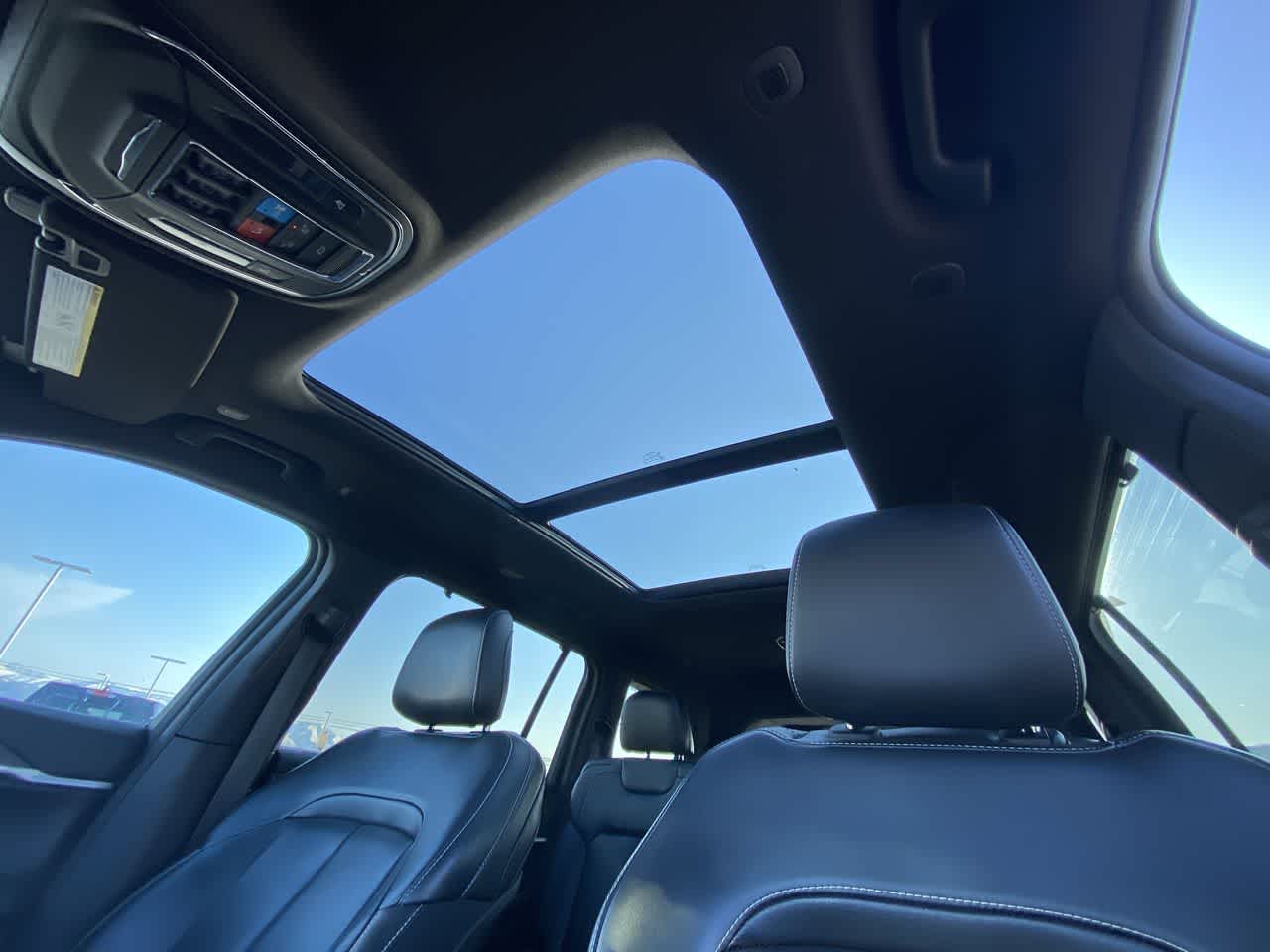 Thumbnail: 2024 Jeep Grand Cherokee L - 23