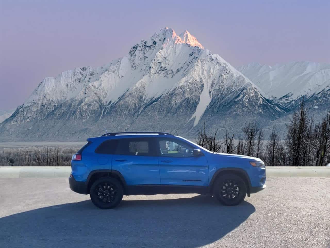 Thumbnail: 2023 Jeep Cherokee - 6