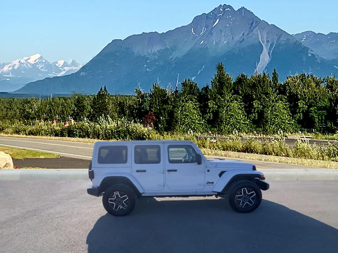 Thumbnail: 2025 Jeep Wrangler - 8